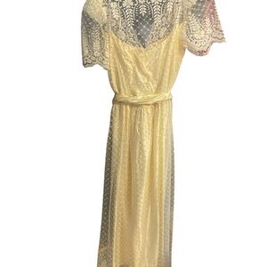 Vintage ivory Satin & Lace Gown – Off Shoulder – Romantic Bridal / Form